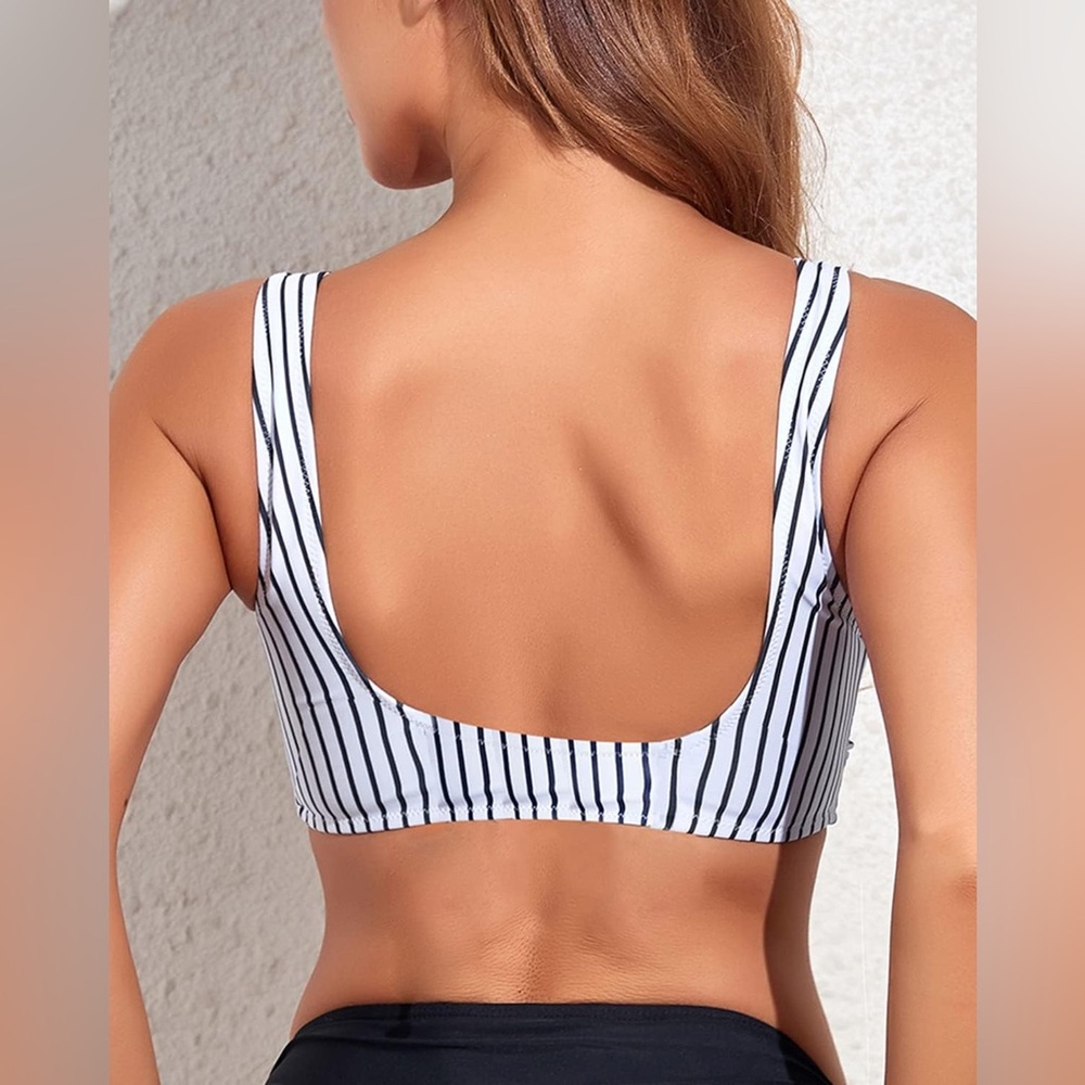 Twist Front Bikini Top - Picture 3 of 6